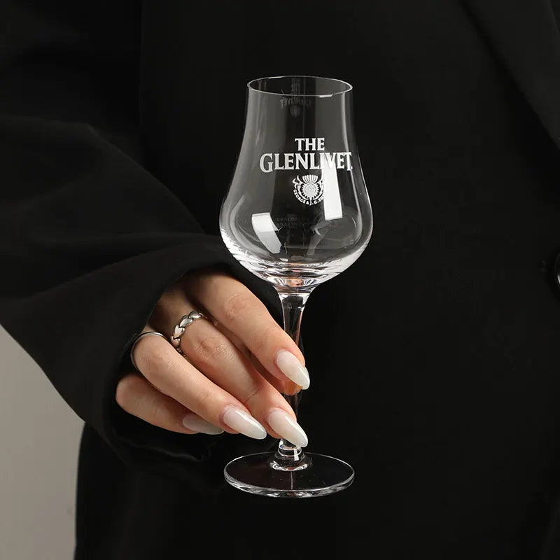 Taça Glenlivet: A Essência do Whisky em Cada Gota - Corletaria