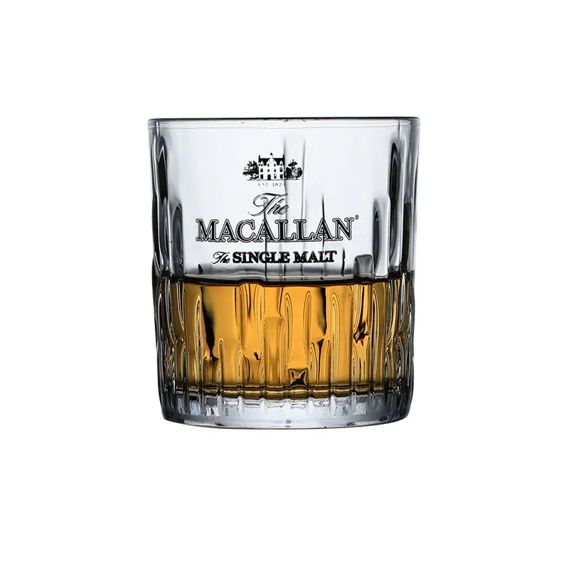 Copo Macallan: Uma Sinfonia de Luz e Sabor em Cada Gota